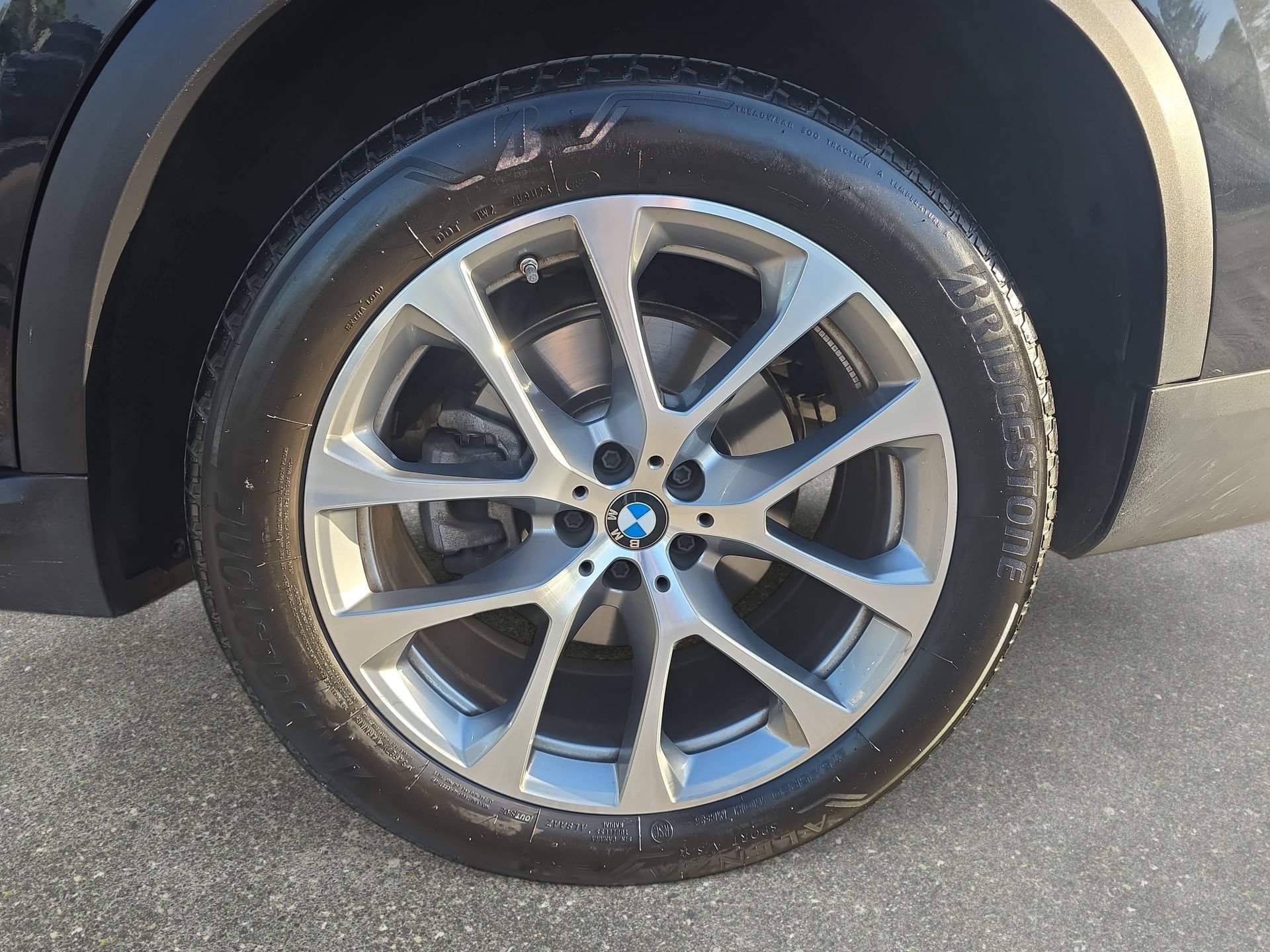 Used 2025 BMW X5 xDrive40i AWD/4WD image 32