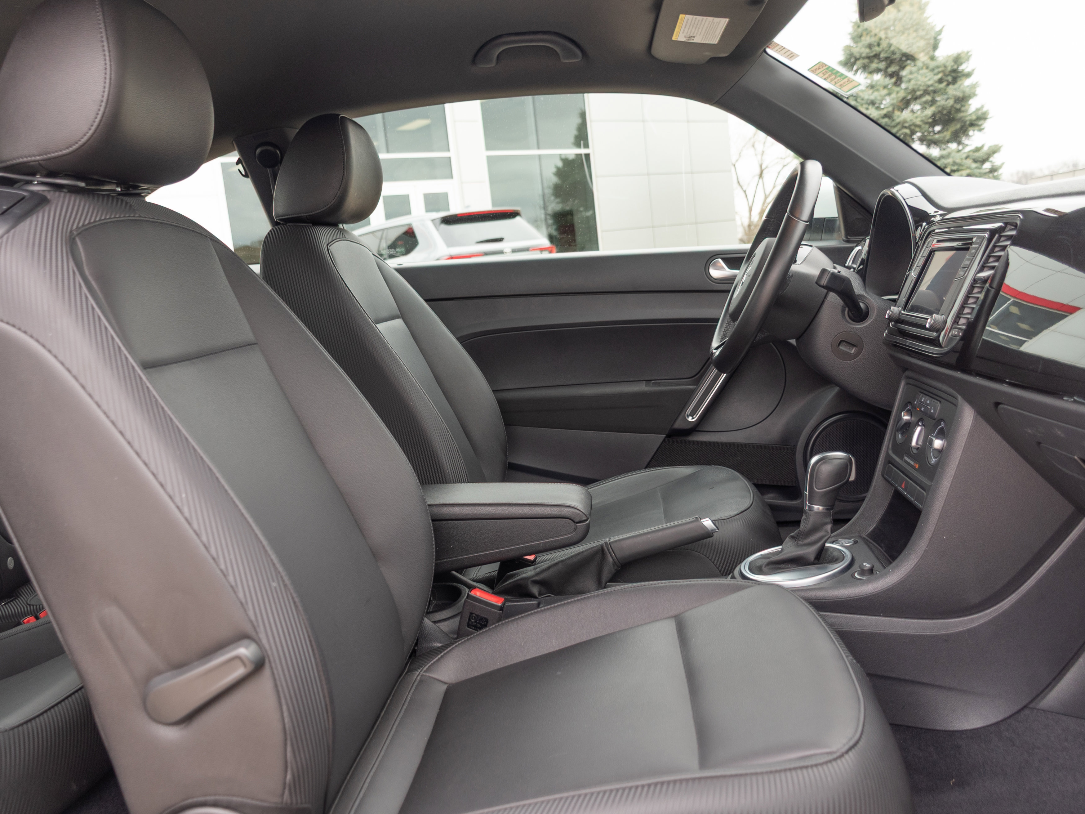 Used 2018 Volkswagen Beetle 2.0T S image 20