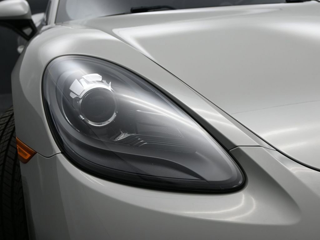 Used 2018 Porsche 718 Cayman GTS image 10