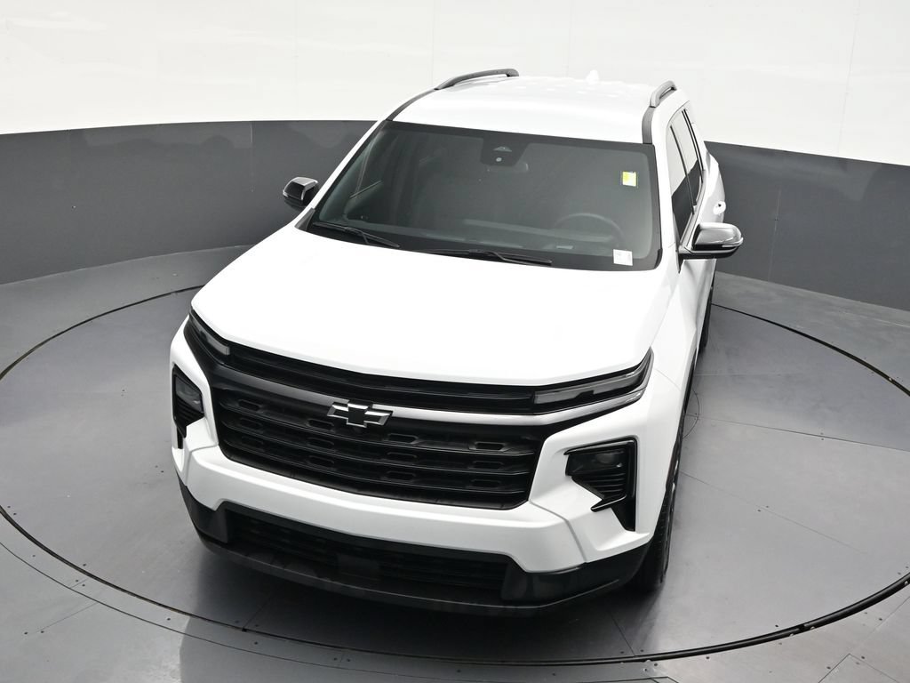 Used 2025 Chevrolet Traverse LT w/ Midnight/Sport Edition FWD image 24