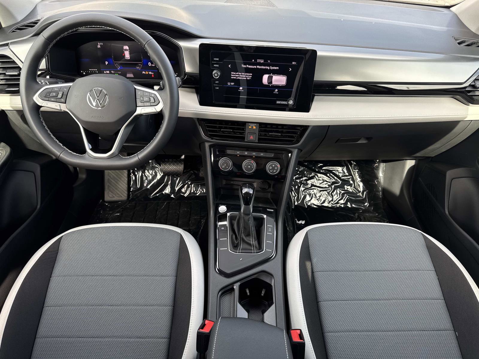 New 2026 Volkswagen Taos S image 9