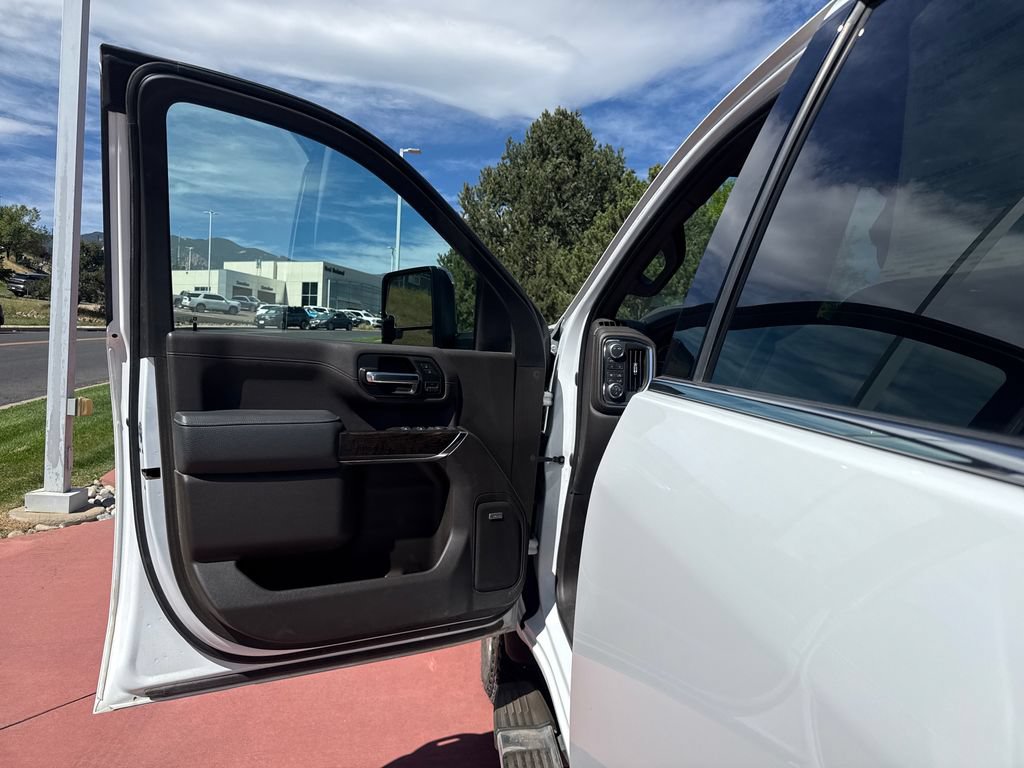 Used 2020 GMC Sierra 2500 Denali w/ Denali Ultimate Package AWD/4WD image 10
