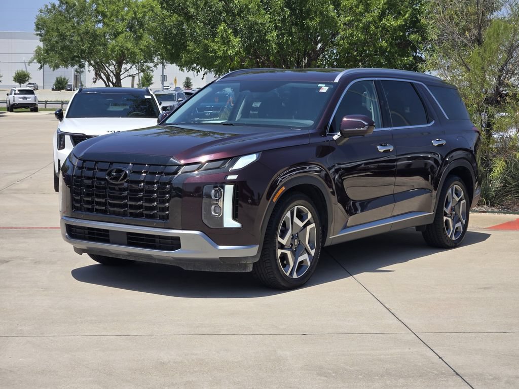 Used 2024 Hyundai Palisade SEL FWD image 2