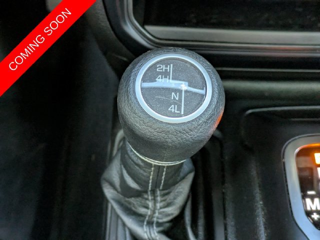 Certified 2024 Jeep Gladiator Sport AWD/4WD image 23