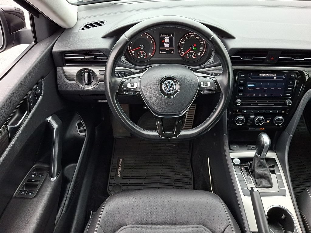Used 2020 Volkswagen Passat 2.0T R-Line FWD image 13