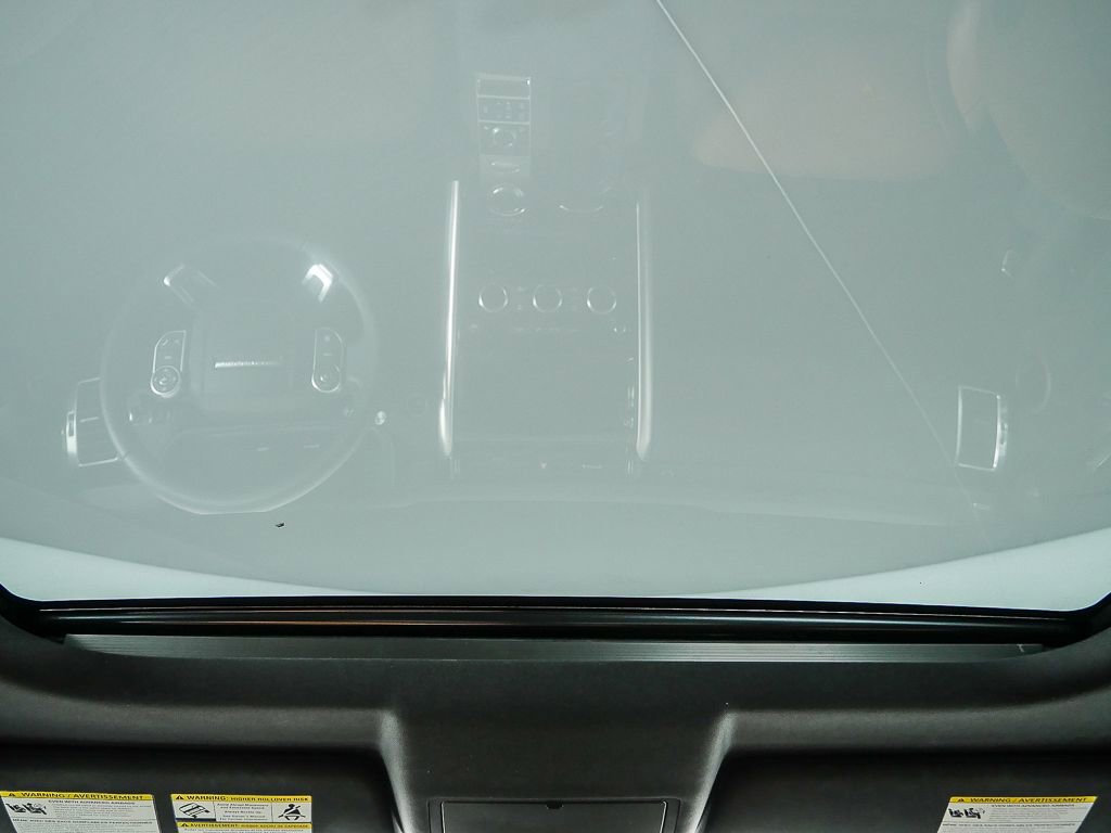 Used 2018 Land Rover Discovery HSE image 21