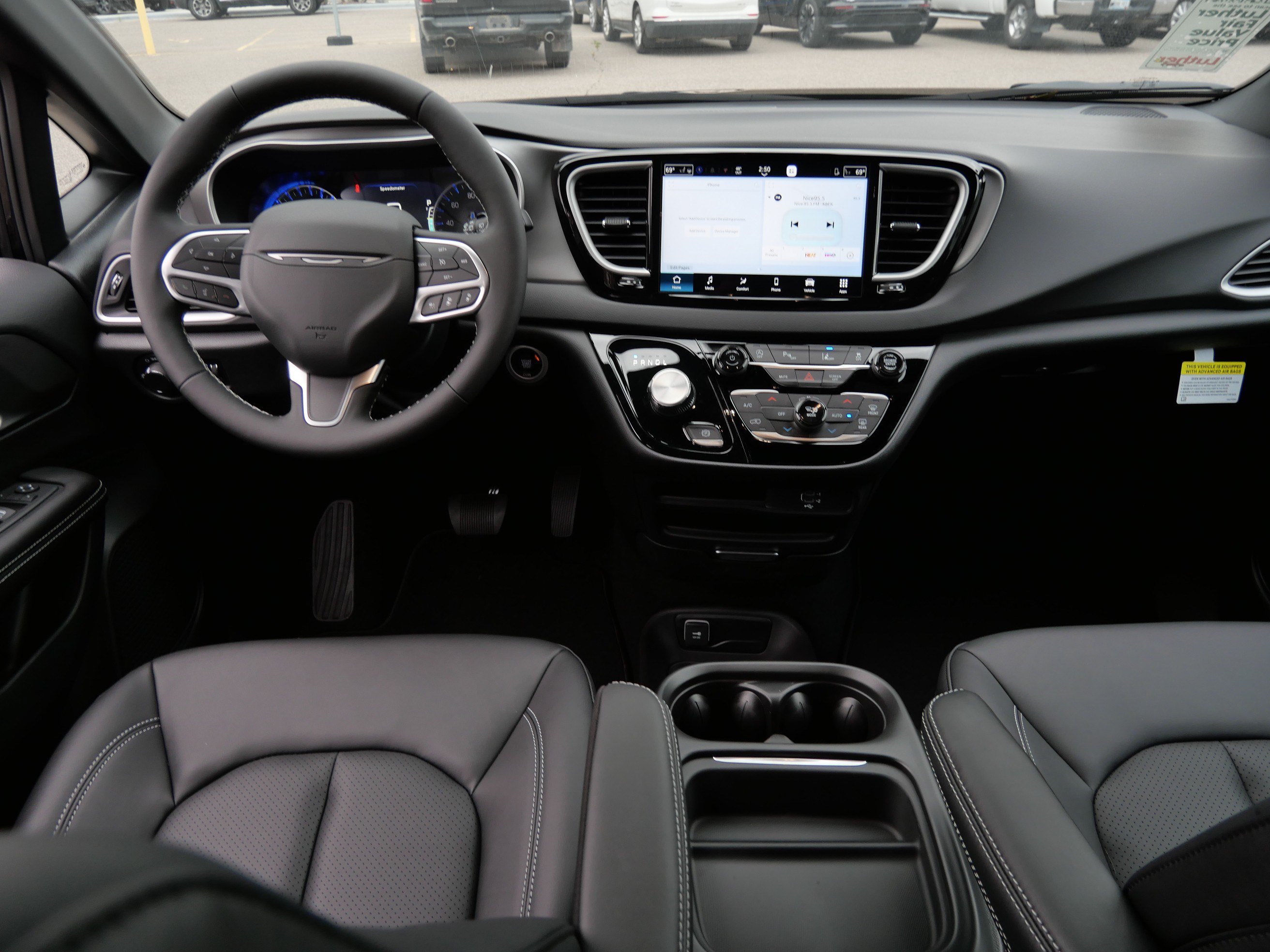 New 2027 Chrysler Pacifica LX FWD image 7