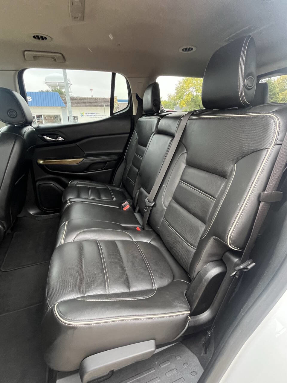 Used 2018 GMC Acadia Denali w/ LPO, Cargo Package image 17