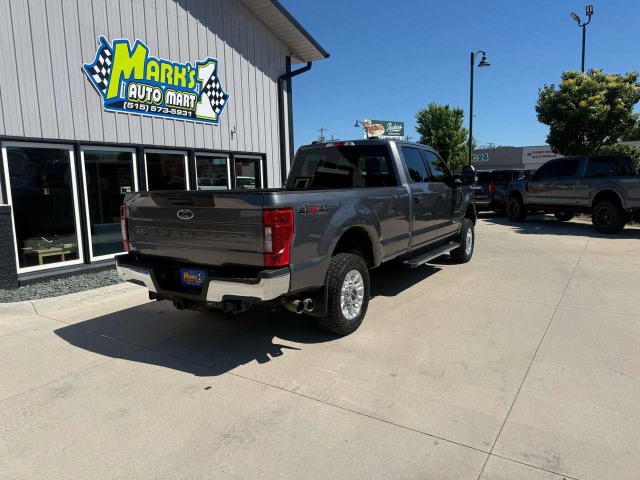 Used 2022 Ford F250 XLT AWD/4WD image 6