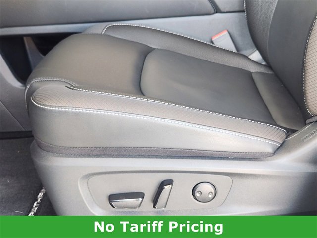 Certified 2025 Nissan Pathfinder SL image 22