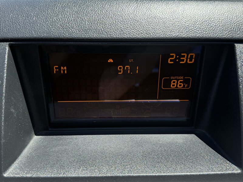 Used 2005 Nissan Murano SL FWD image 9