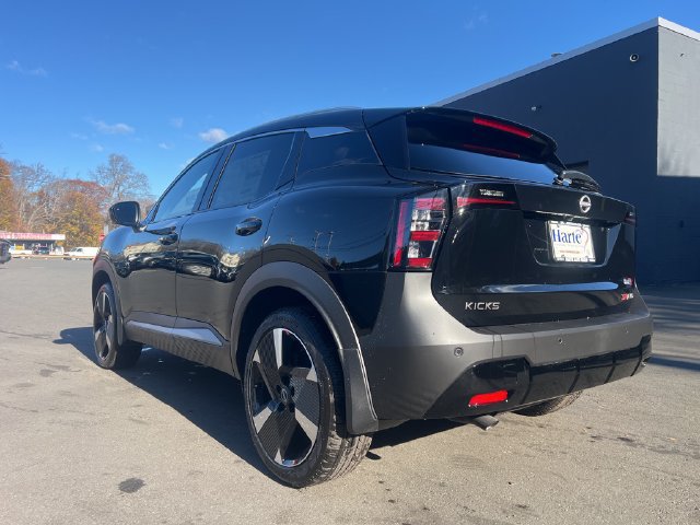 New 2026 Nissan Kicks SR w/ SR Premium Package AWD/4WD image 3