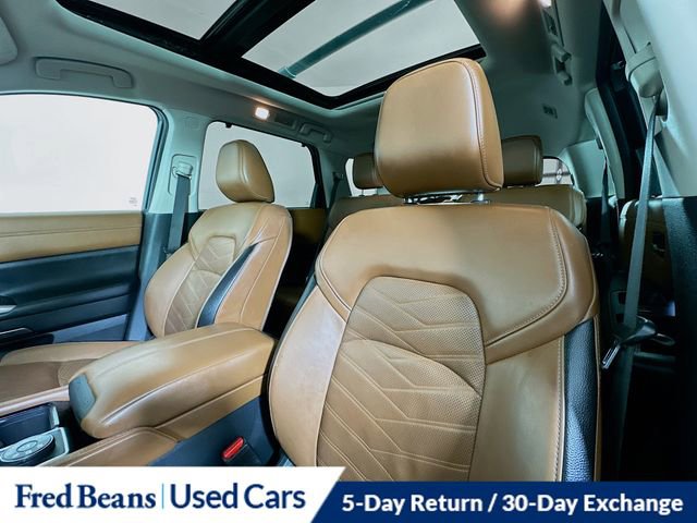 Used 2023 Nissan Pathfinder Platinum image 23