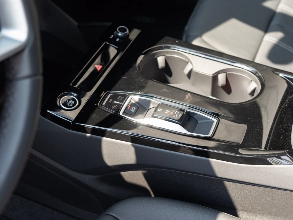 New 2027 Audi Q6 e-tron Premium AWD/4WD image 12