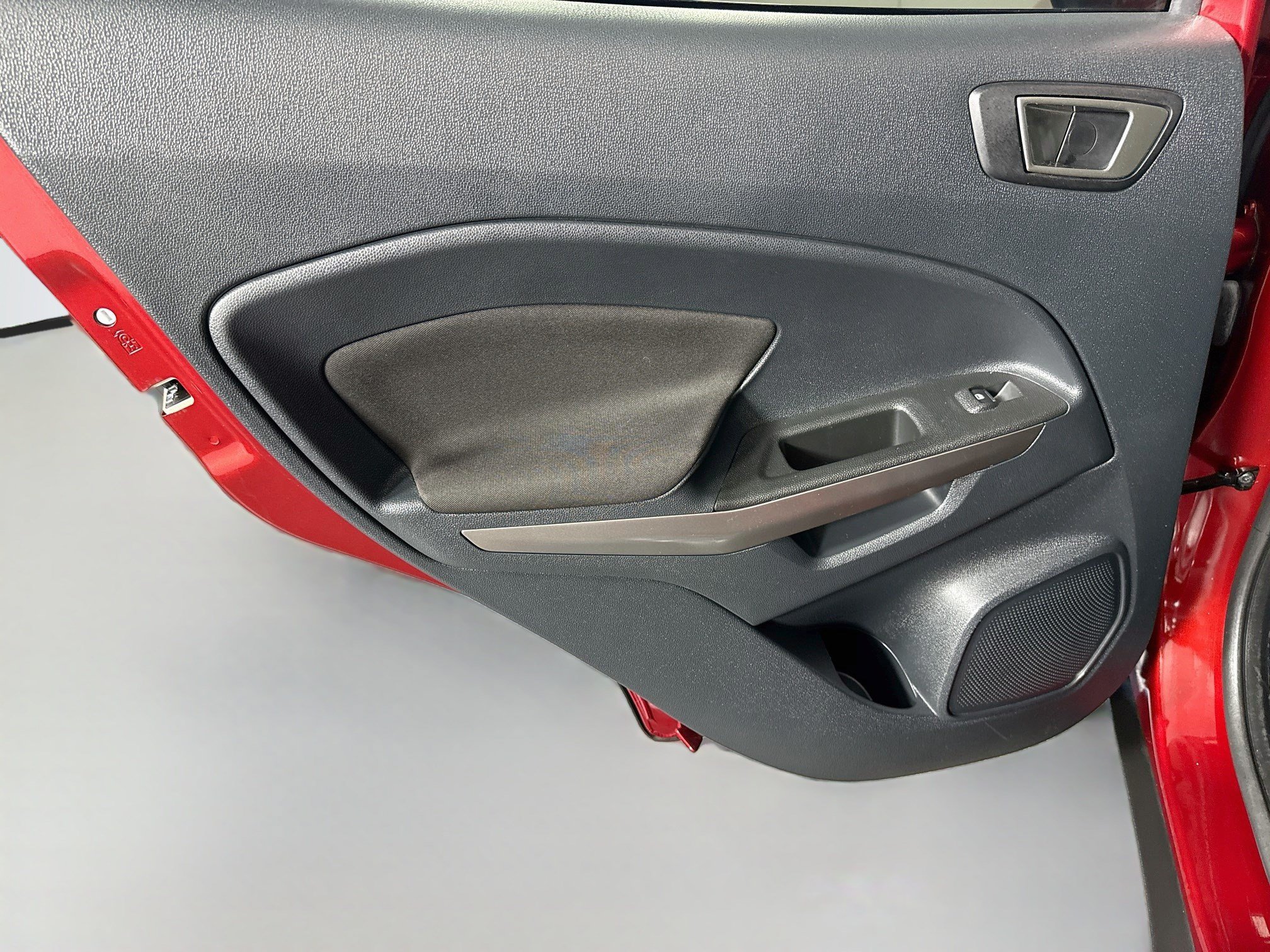 Used 2021 Ford EcoSport SE w/ SE Convenience Package FWD image 26