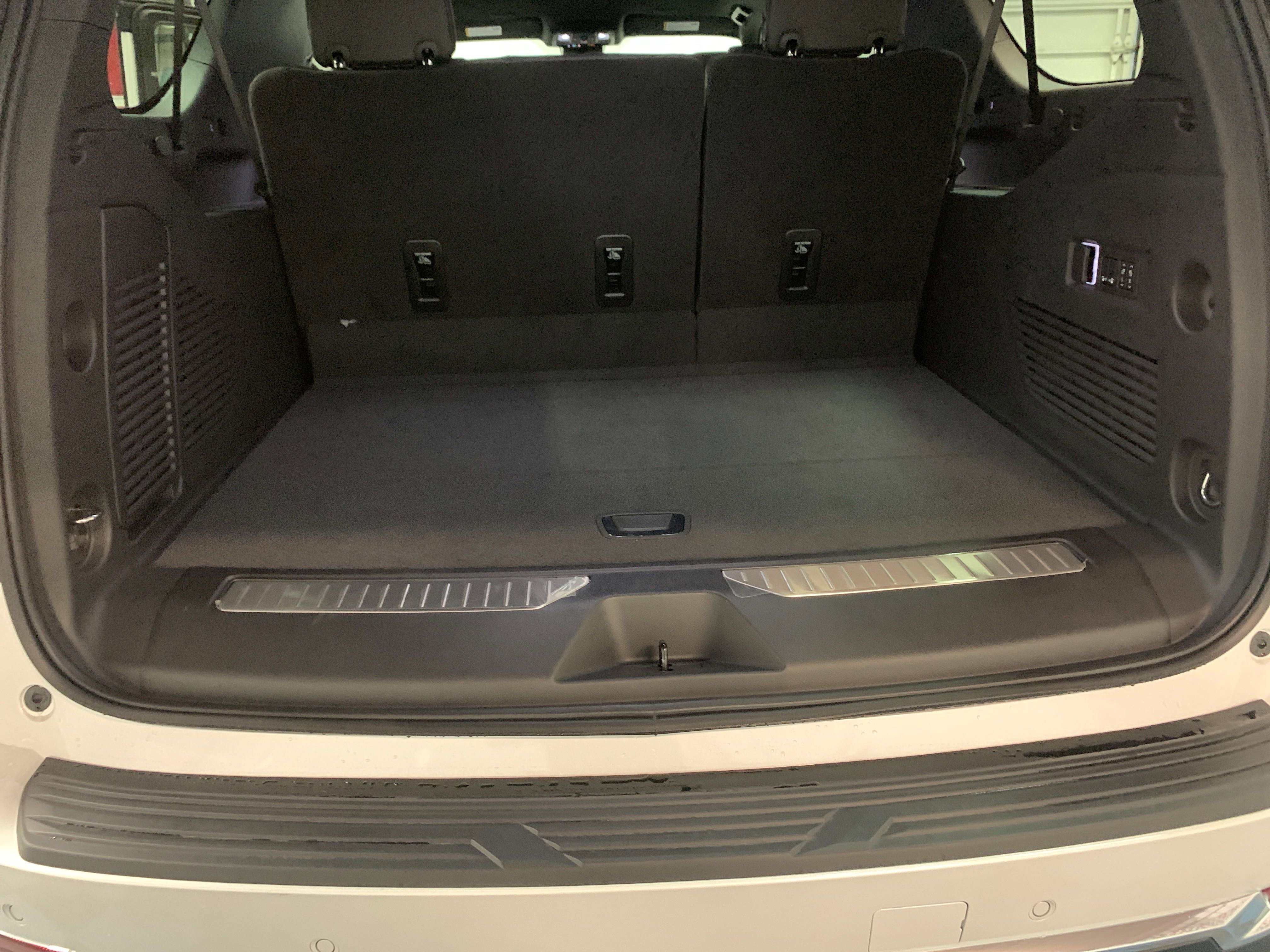 New 2025 Chevrolet Suburban High Country image 19