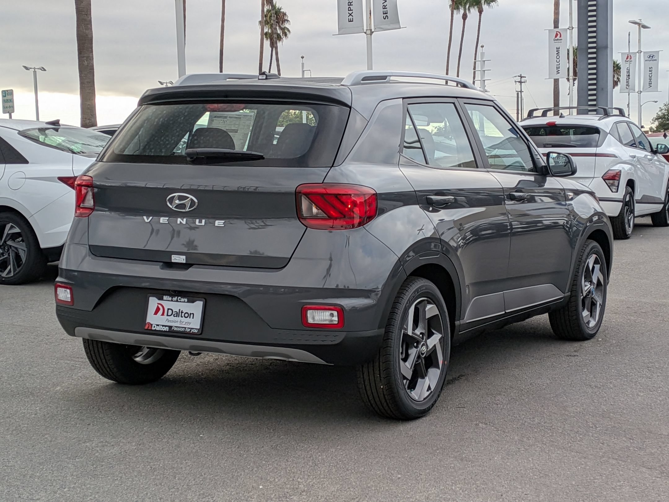 New 2026 Hyundai Venue SEL FWD image 4