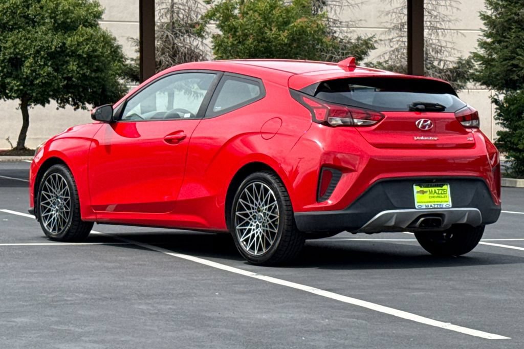 Used 2019 Hyundai Veloster 2.0 FWD image 3