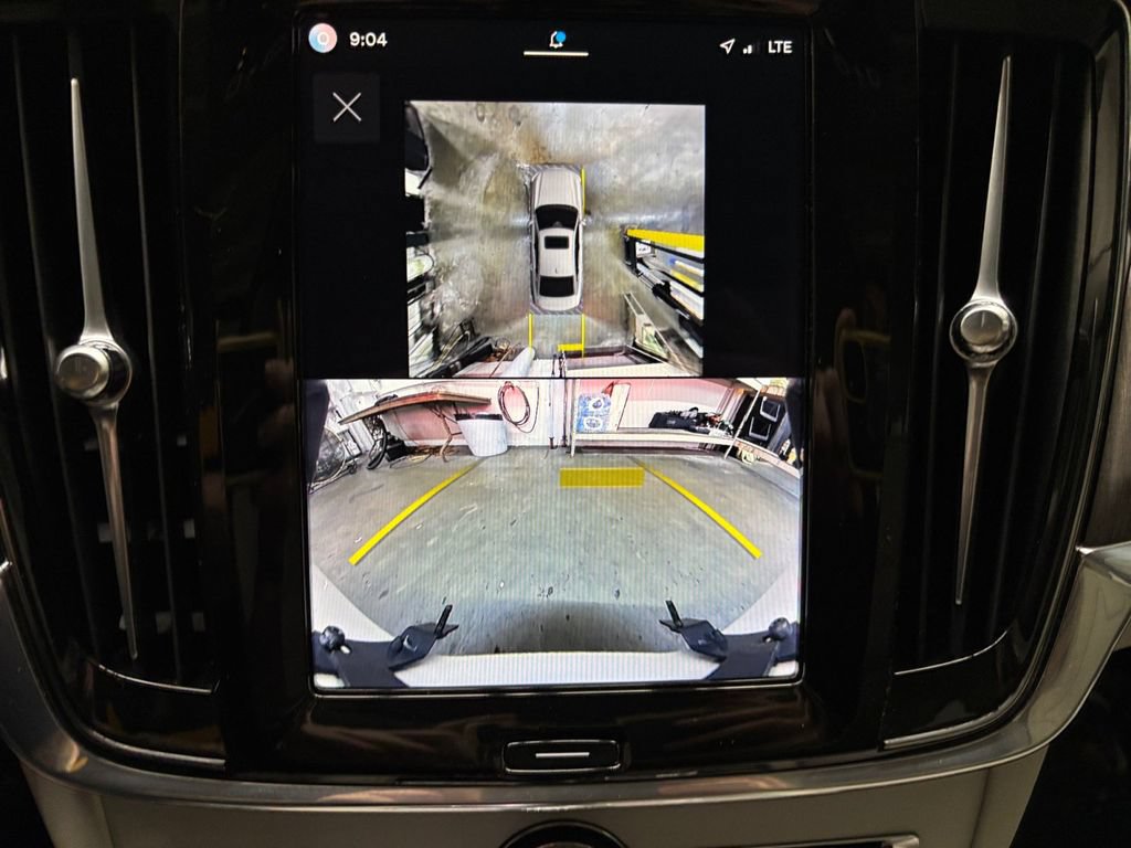 Certified 2025 Volvo S90 B6 Ultra AWD/4WD image 24