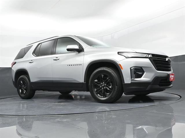 Used 2022 Chevrolet Traverse LT FWD image 32