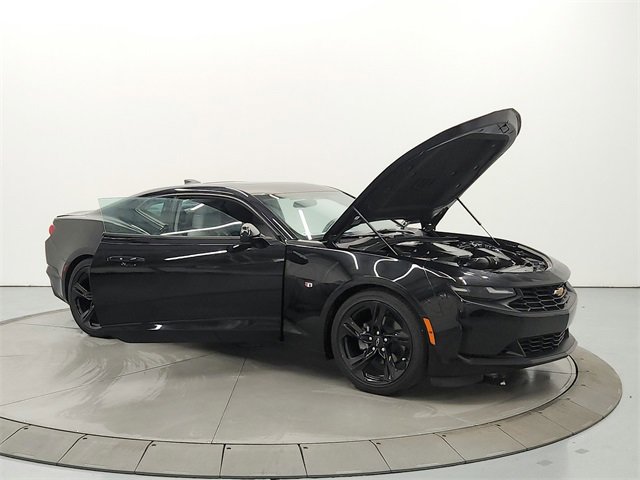 Used 2024 Chevrolet Camaro LT image 9