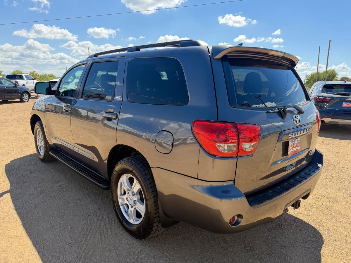 Used 2013 Toyota Sequoia SR5 RWD image 10