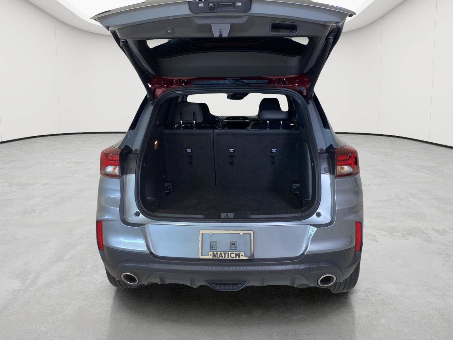 Used 2023 Chevrolet TrailBlazer RS w/ Sun and Liftgate Package AWD/4WD image 8