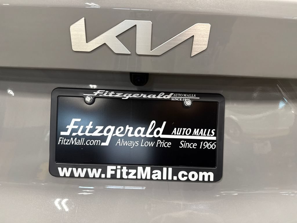Used 2022 Kia Sorento SX Prestige w/ Rust Color Package AWD/4WD image 26