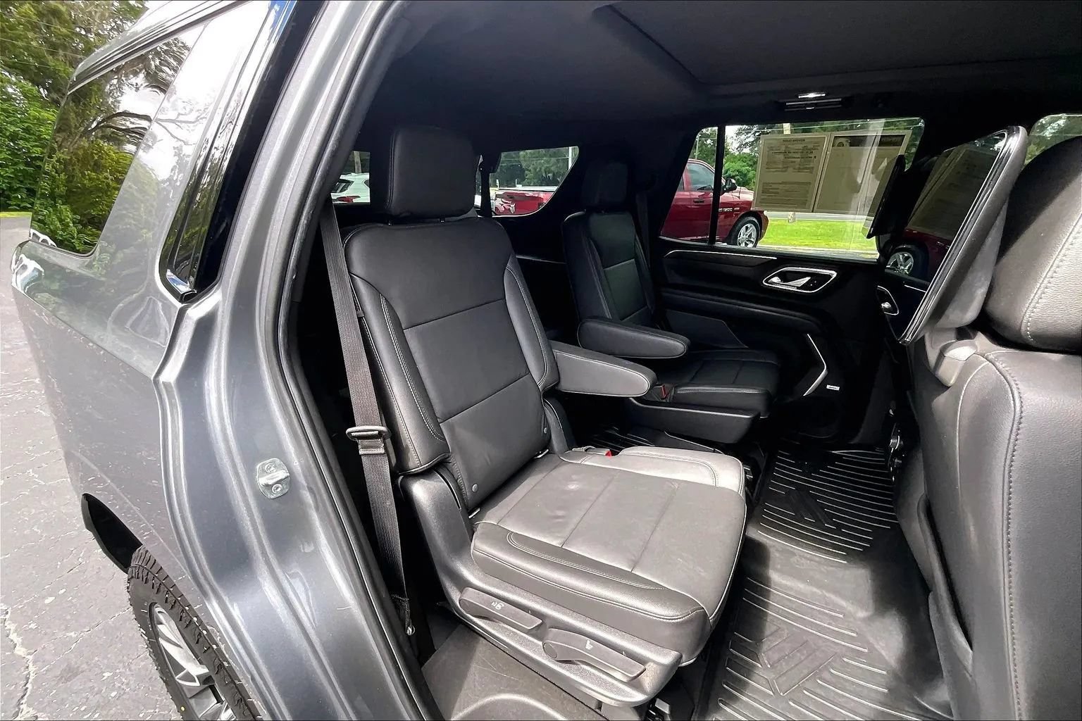 Used 2021 Chevrolet Tahoe Z71 w/ Rear Media and Nav Package AWD/4WD image 29