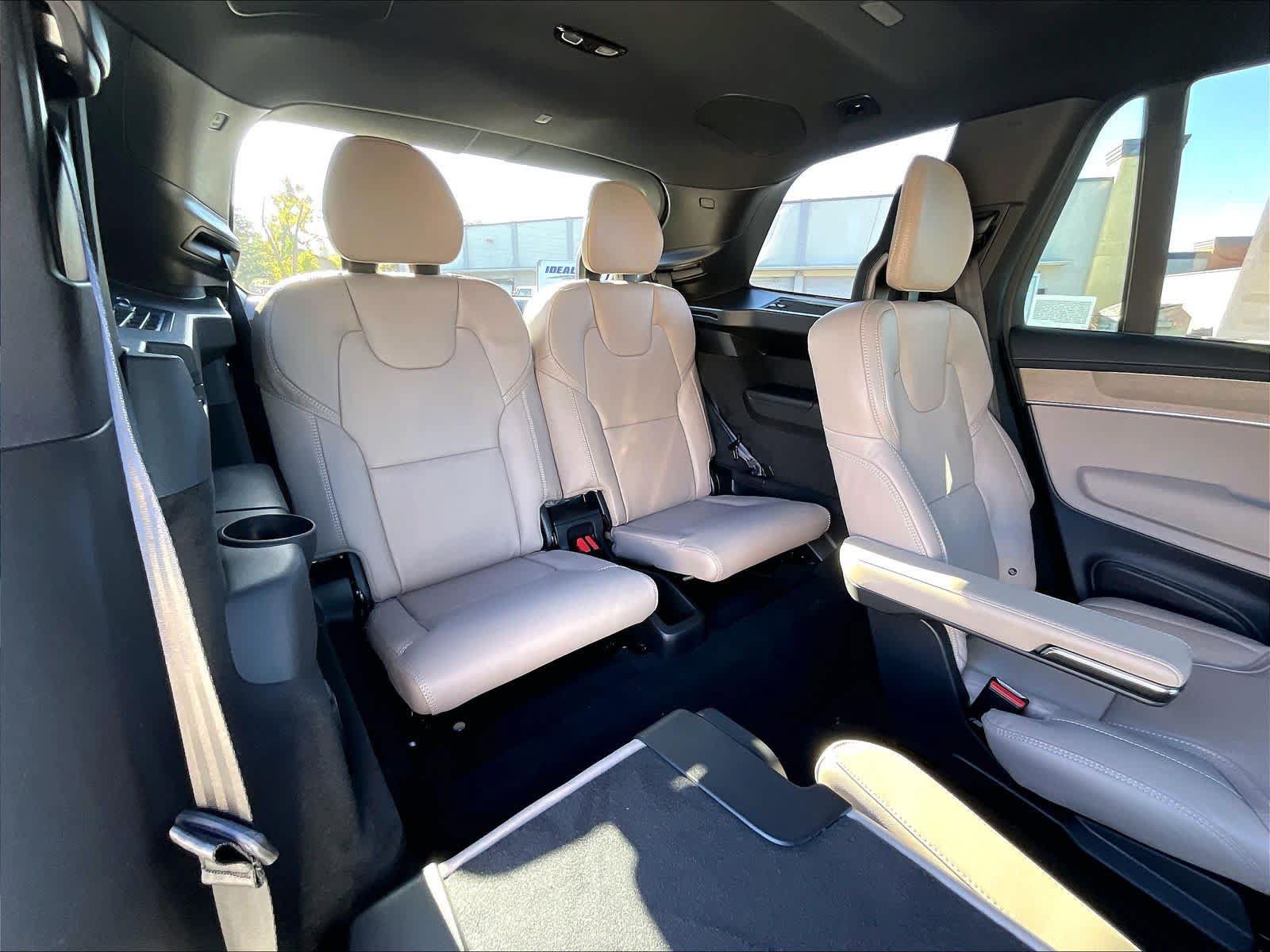 New 2027 Volvo XC90 B6 Ultra AWD/4WD image 28