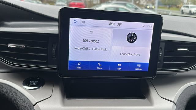 Used 2023 Ford Explorer XLT AWD/4WD image 10