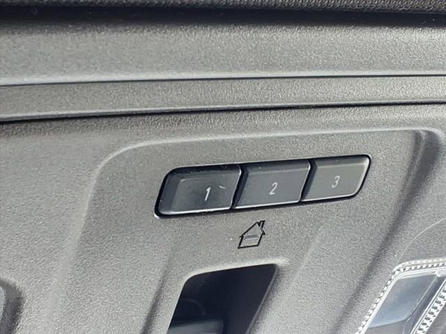 Certified 2021 Chevrolet Silverado 2500 LTZ w/ LTZ Premium Package image 23