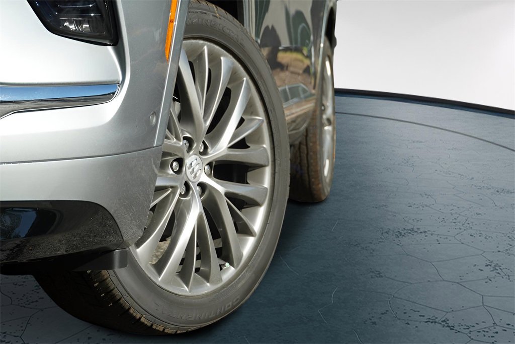 New 2026 Buick Enclave Avenir image 3