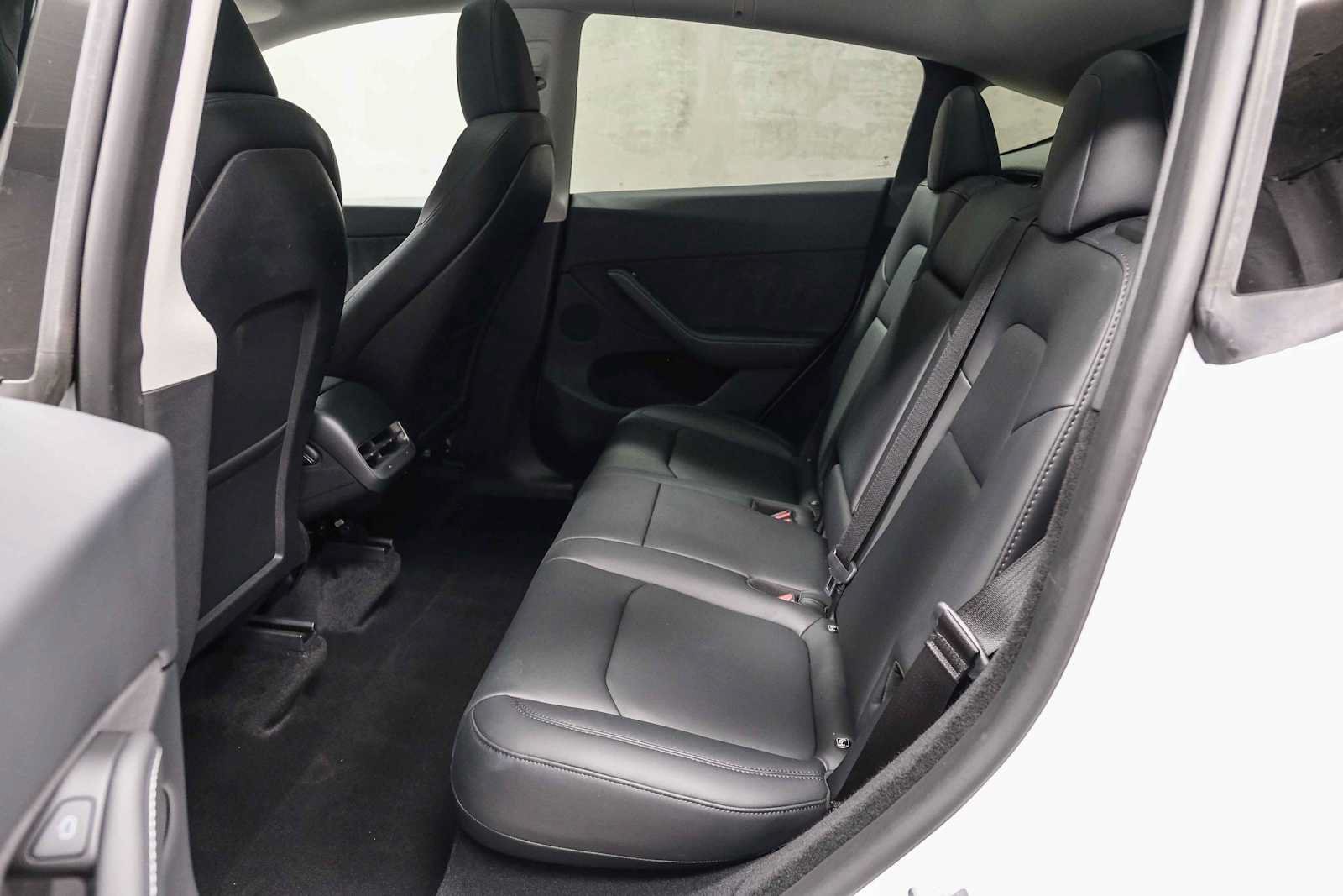 Used 2023 Tesla Model Y Long Range AWD/4WD image 22