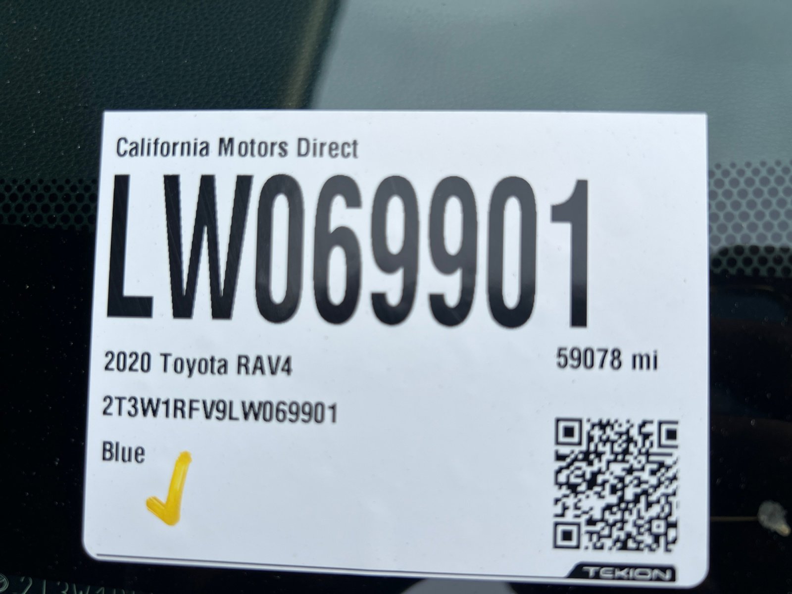 Used 2020 Toyota RAV4 XLE w/ Carpet Mat Package FWD image 22