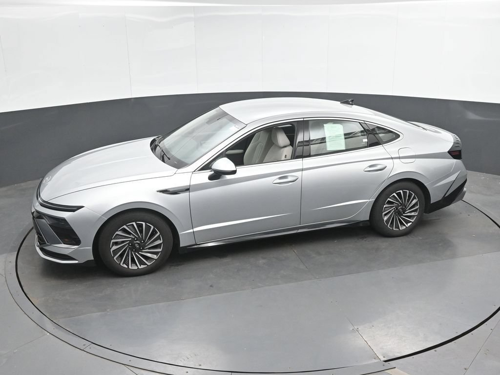 Certified 2025 Hyundai Sonata SEL FWD image 36