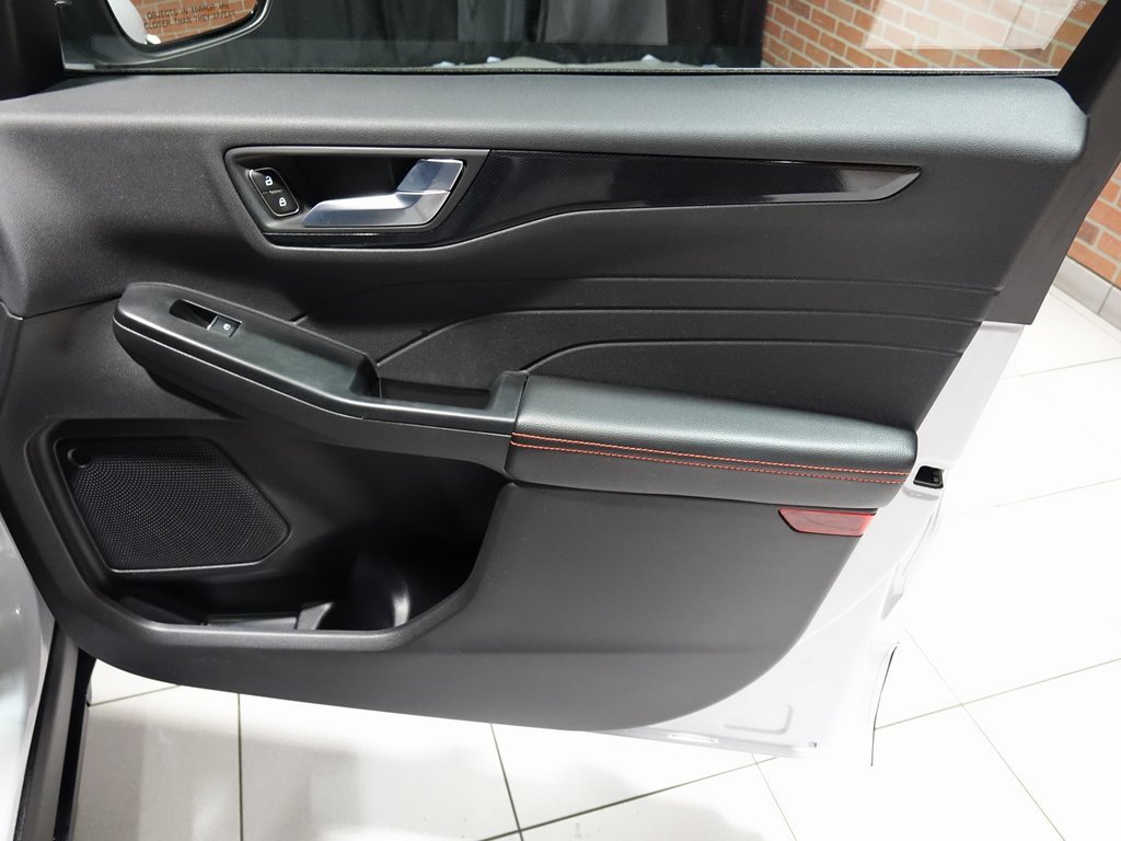 Used 2025 Ford Escape ST-Line Select image 31