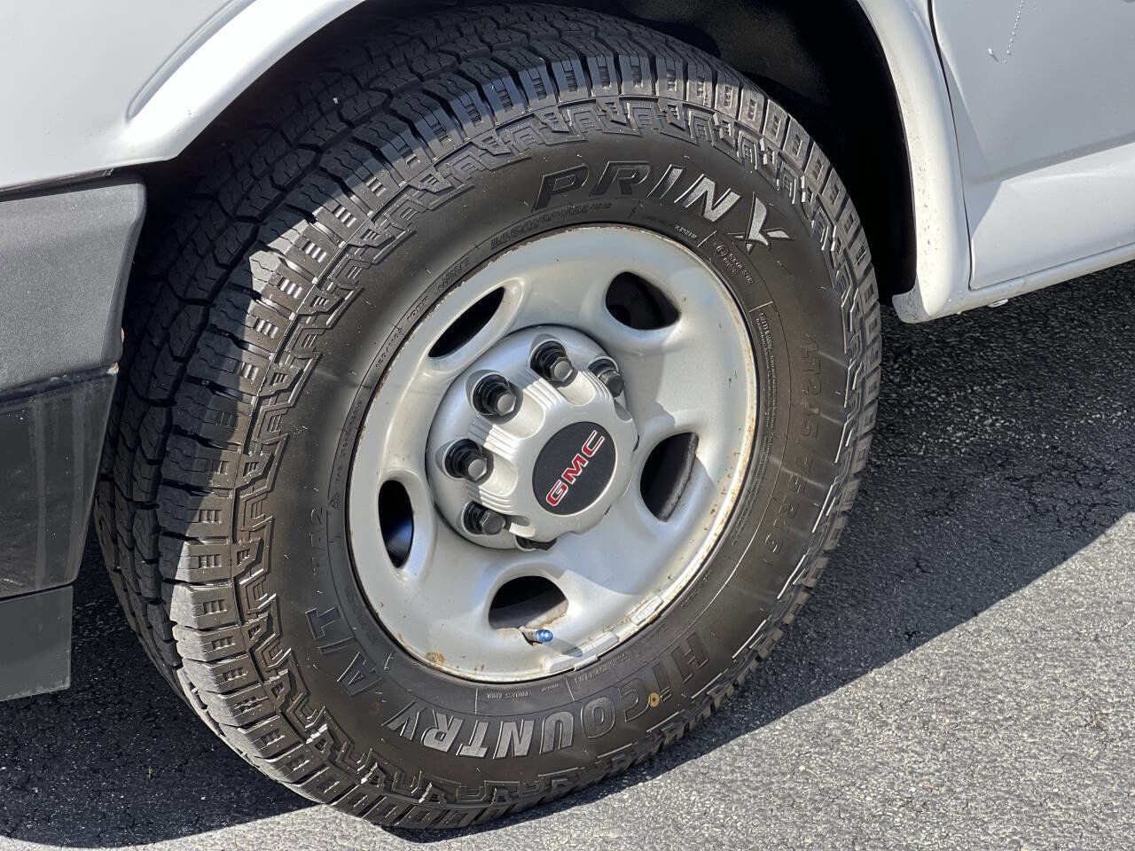 Used 2018 GMC Savana 2500 Extended image 9