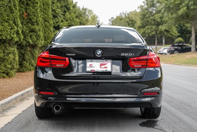 Used 2018 BMW 320i xDrive Sedan AWD/4WD image 19