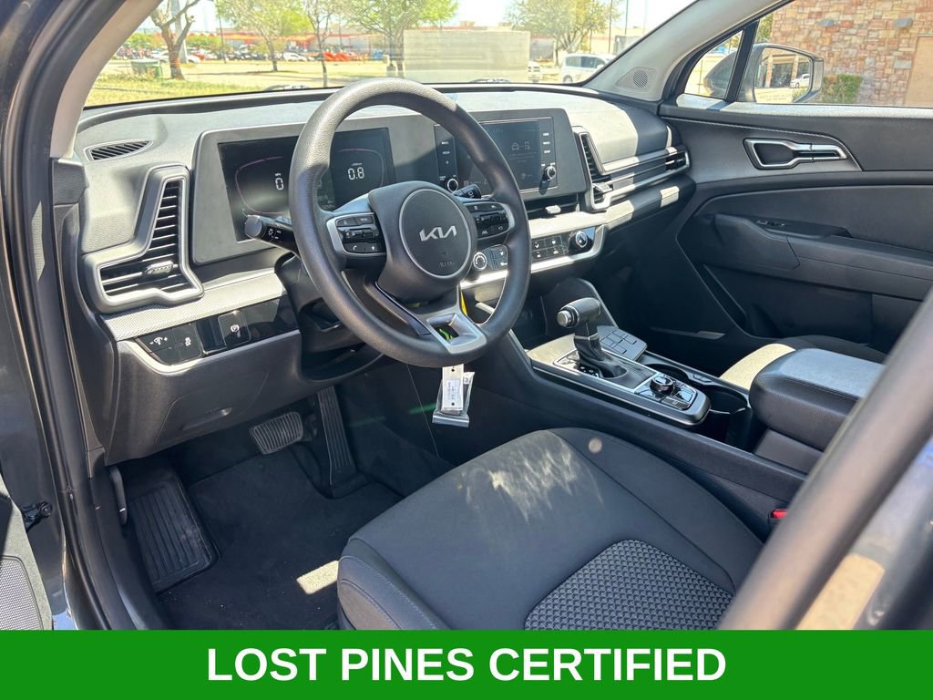 Used 2024 Kia Sportage LX image 6