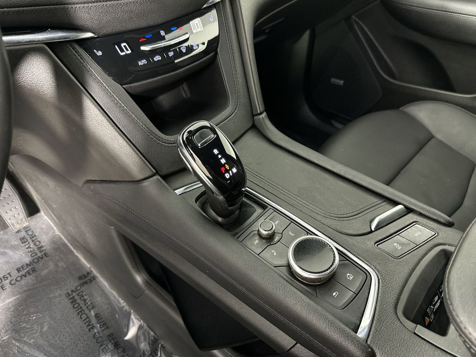 Used 2022 Cadillac XT5 Premium Luxury AWD/4WD image 16