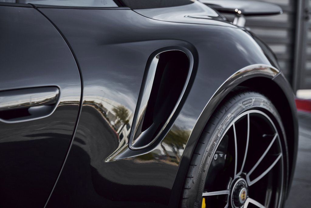 Used 2022 Porsche 911 Turbo S image 9