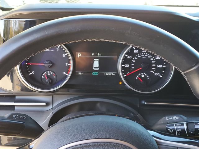 Used 2022 Kia Carnival EX image 19