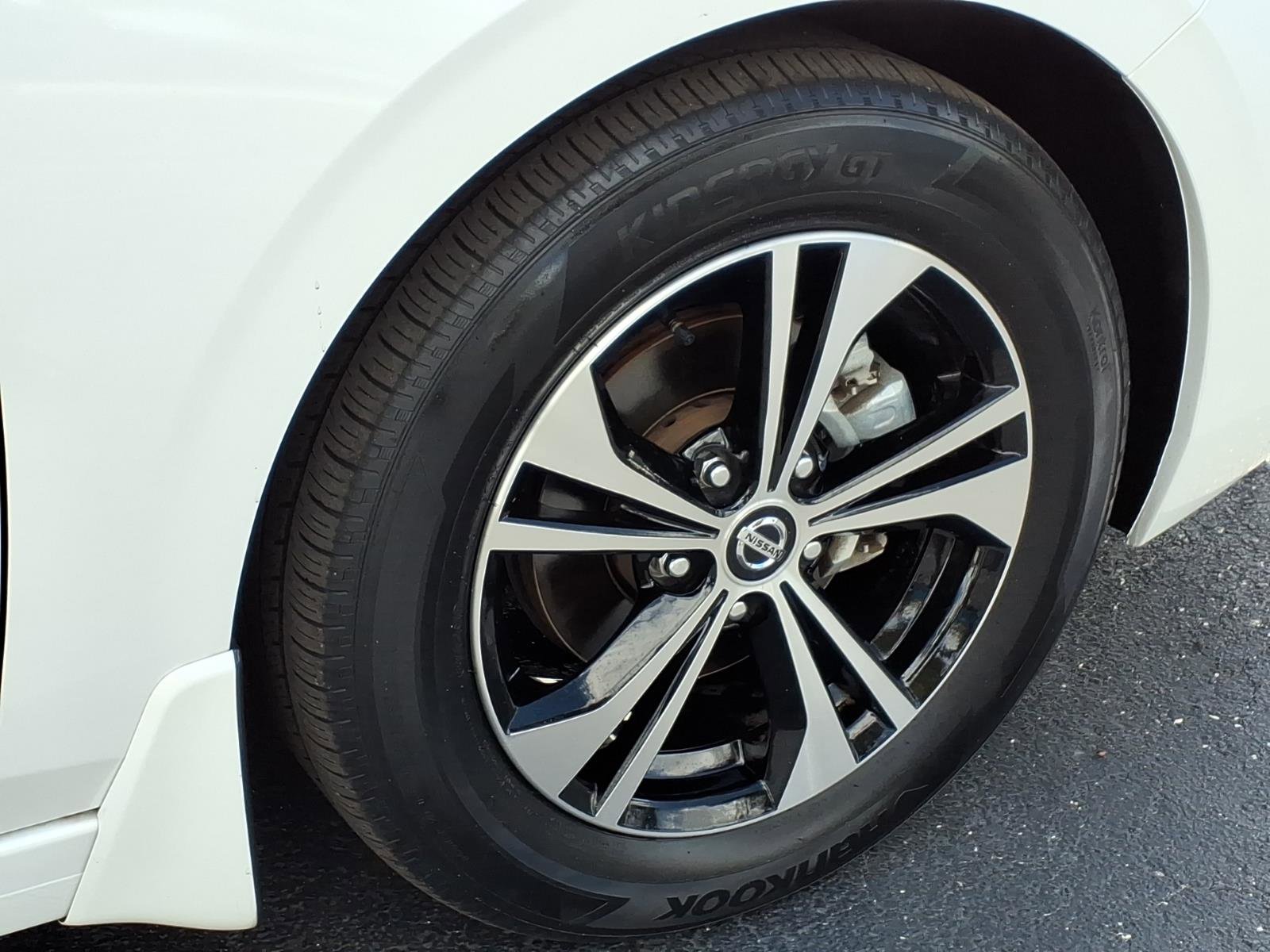 Certified 2023 Nissan Sentra SV image 18