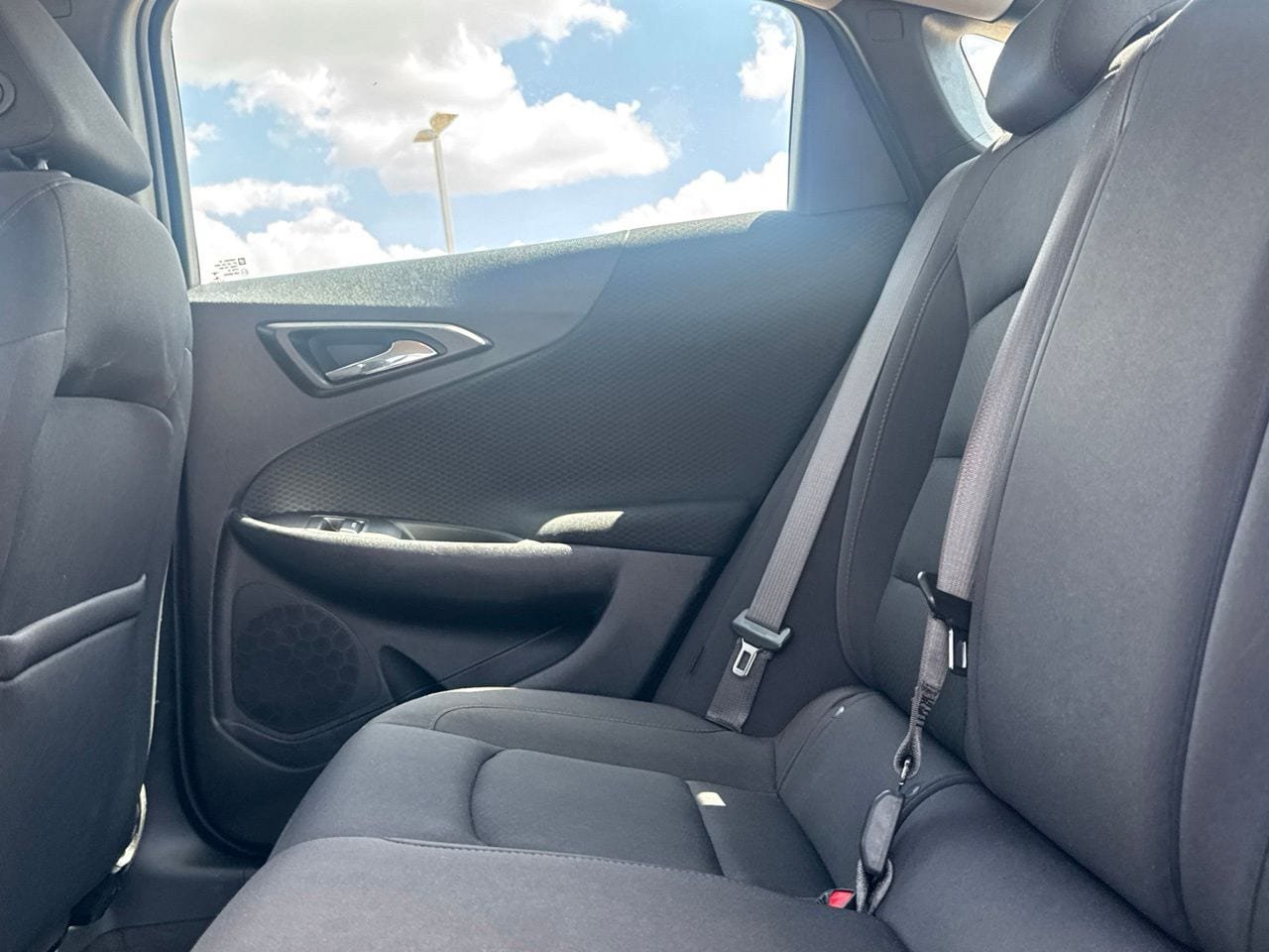 Used 2025 Chevrolet Malibu LS FWD image 38