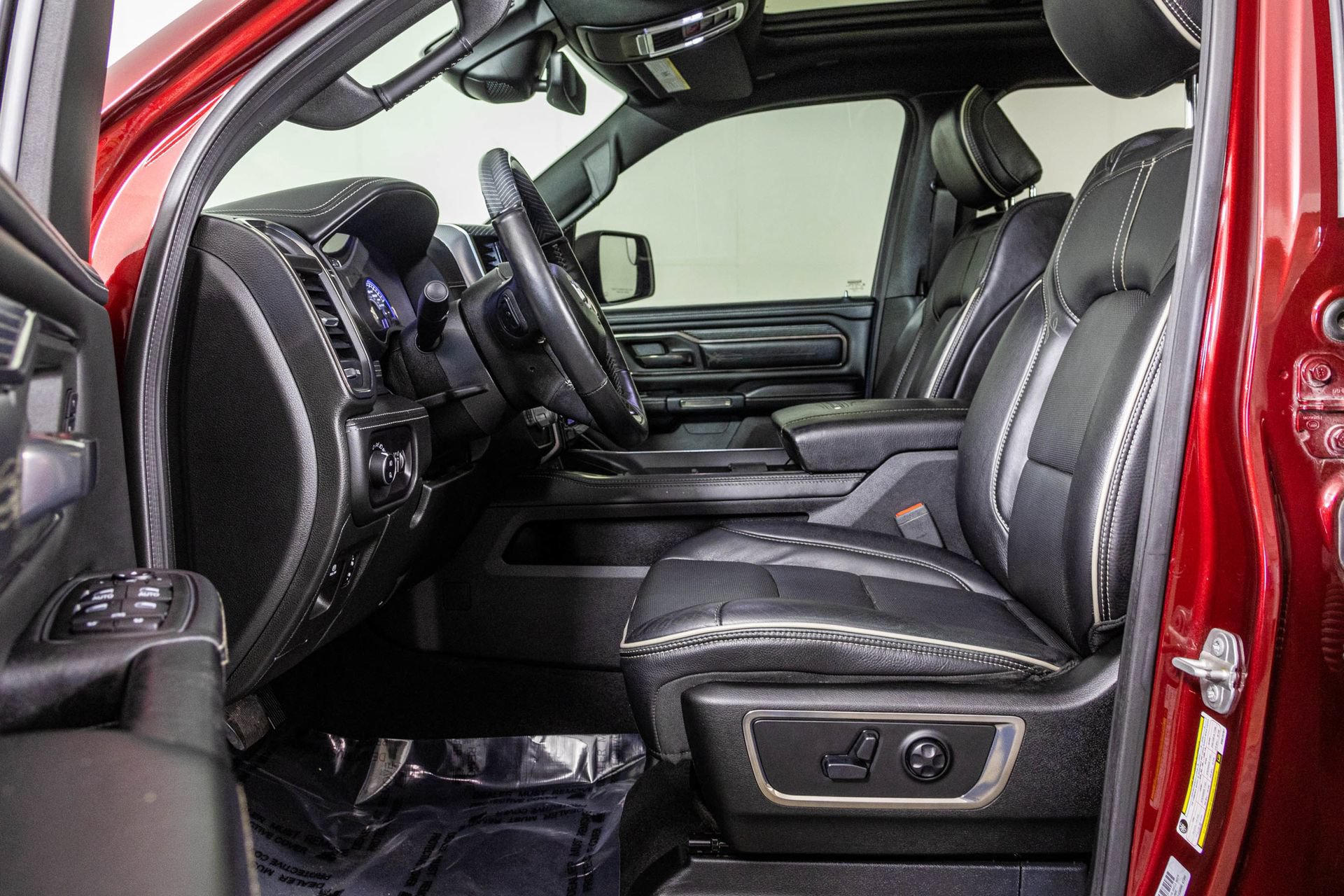 Used 2019 RAM 1500 Limited w/ Advanced Safety Group AWD/4WD image 27
