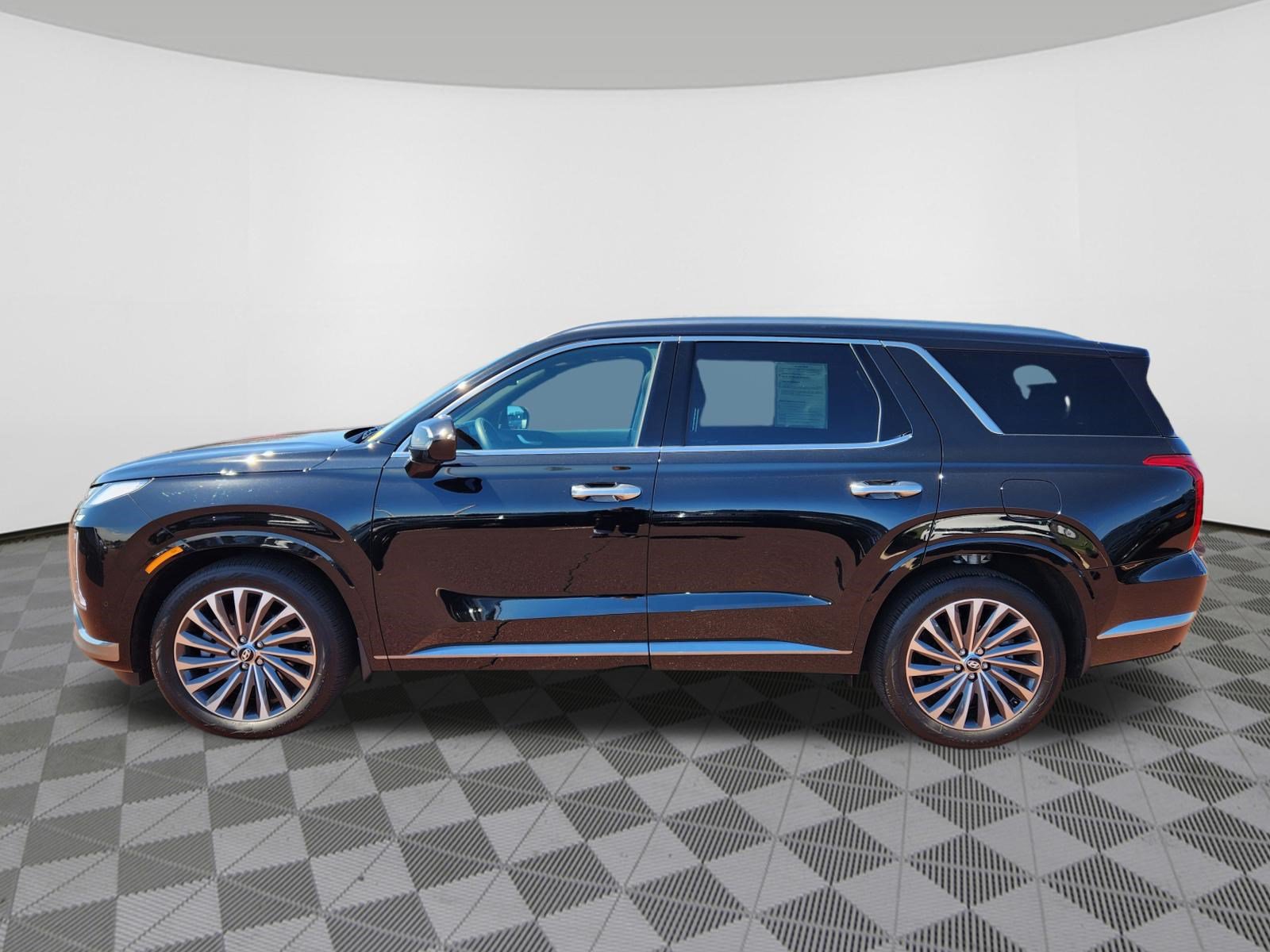 Used 2025 Hyundai Palisade Calligraphy AWD/4WD image 5