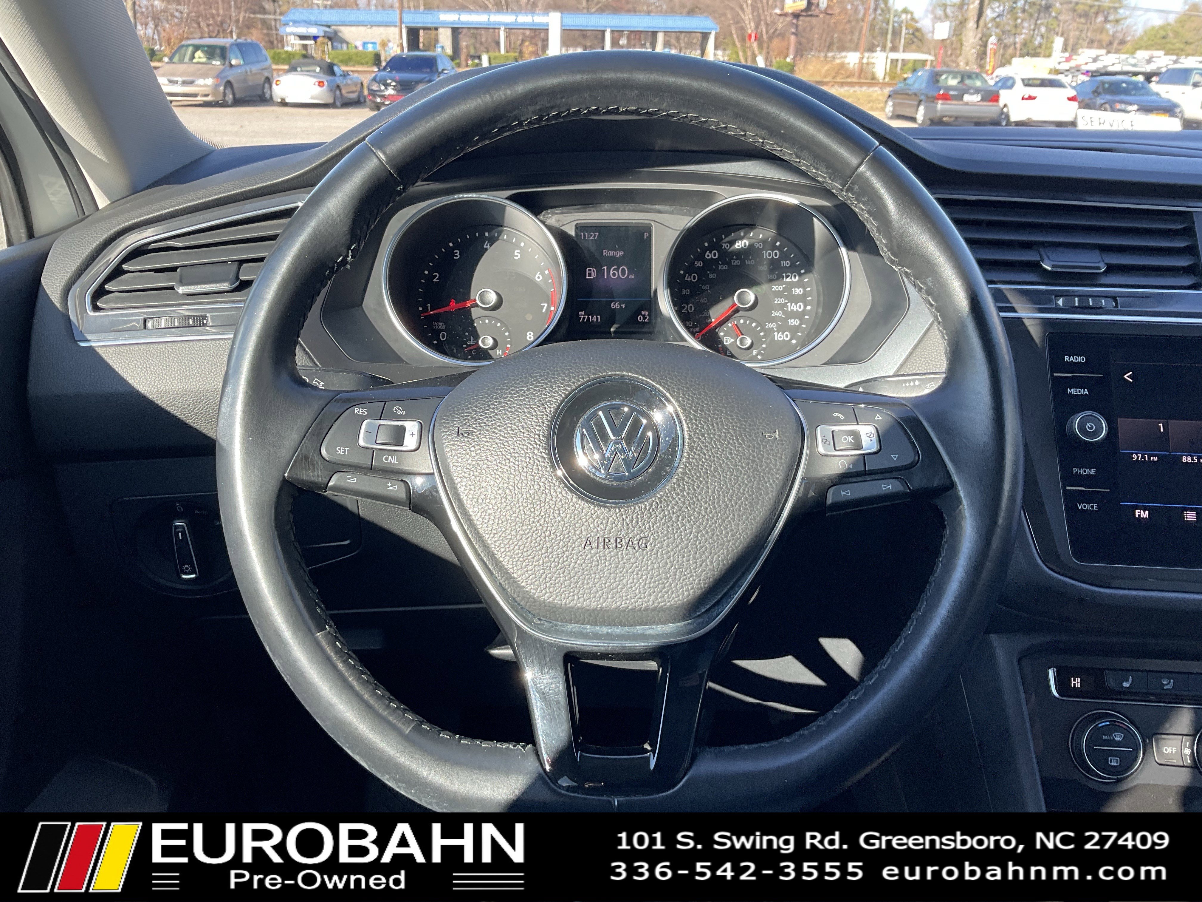 Used 2018 Volkswagen Tiguan SE image 17