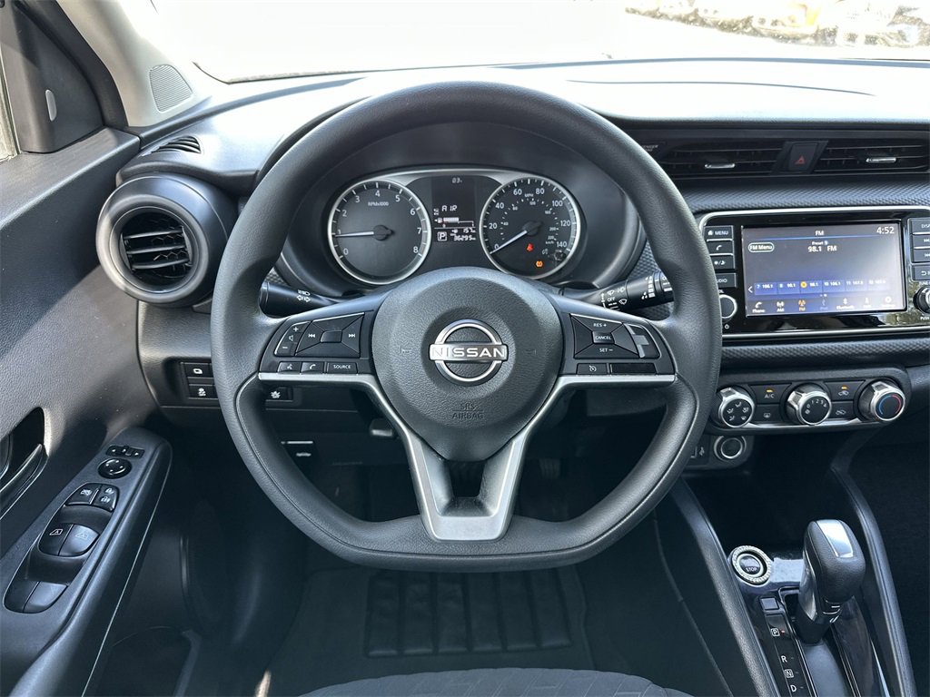 Used 2022 Nissan Kicks S image 14