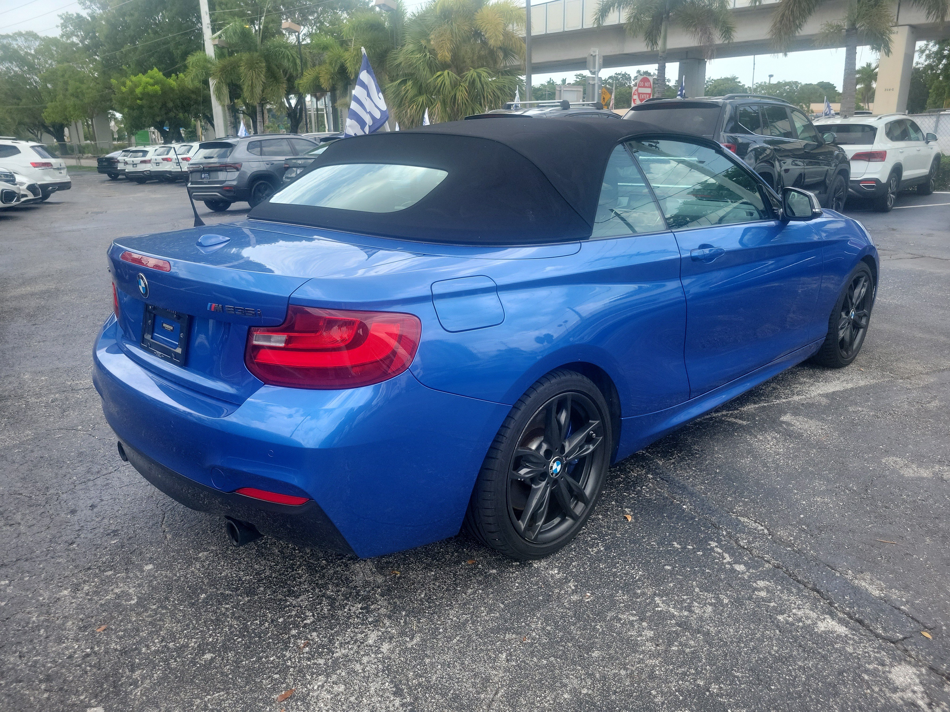 Used 2016 BMW M235i xDrive Convertible AWD/4WD image 5